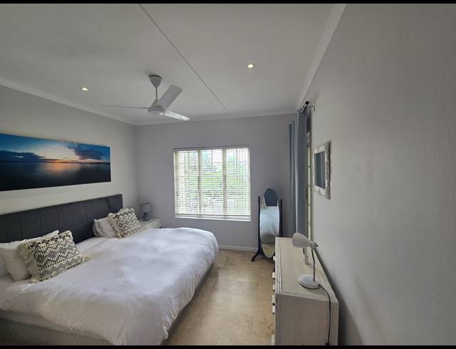 3 BEDROOM APARTMENT TO LET IN BALLITO CENTRAL